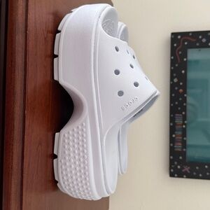 CROCS Stomp Slide in light blue - W7 / M5. Worn twice.